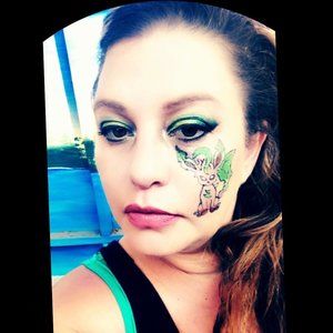 Meet your Posher, Andrea